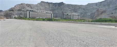 【奮戰(zhàn)三季度 打贏攻堅戰(zhàn)】冶建桂南分公司道路項目錯峰施工搶抓進(jìn)度