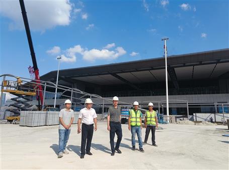 何勇到冶建桂華分公司項目開展國慶節(jié)、中秋節(jié)前檢查